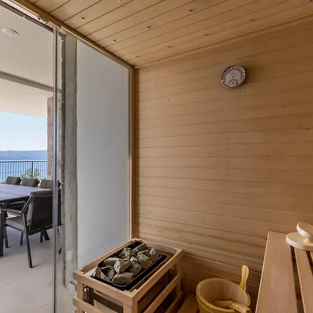 M&d, Luxury Sea View With Pool & Sauna Villa *